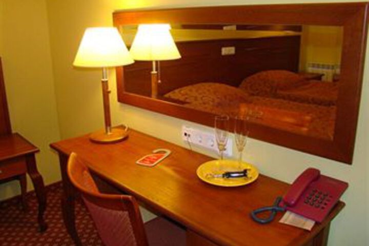 Room 41 of 58