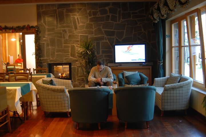 Hotel Interior 2 of 31