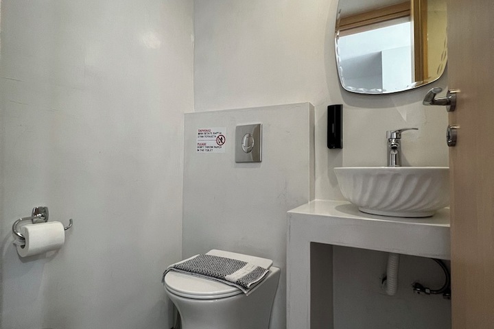 Room 67 of 79