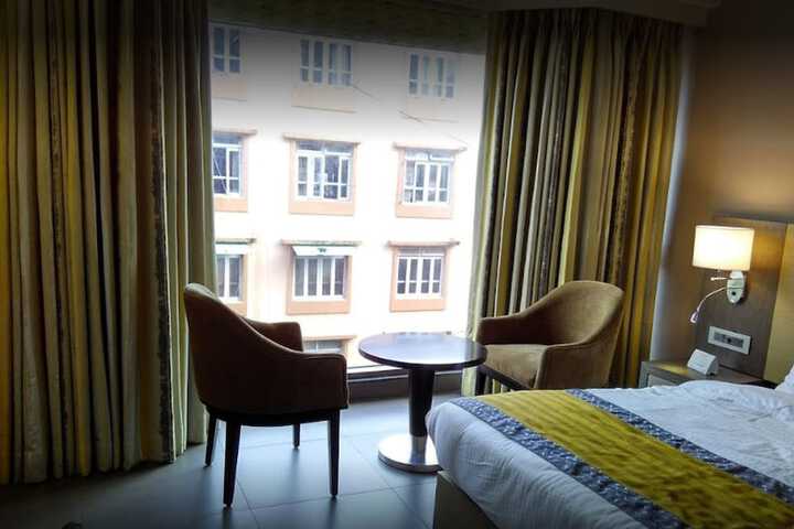 Room 9 of 24