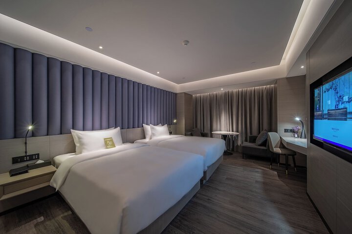 Room 7 of 39