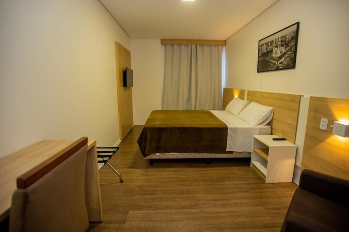 Room 28 of 64
