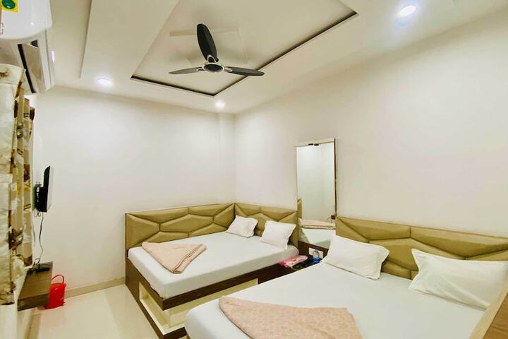 Room 46 of 59