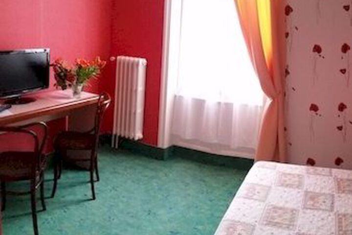 Room 15 of 46