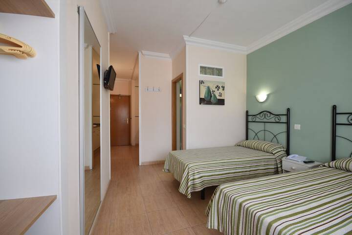 Room 22 of 61