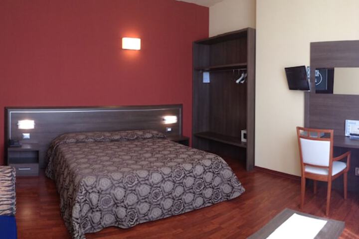 Room 5 of 64