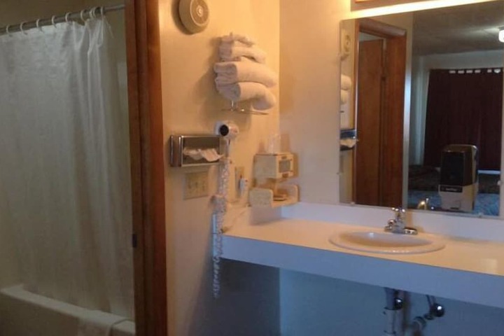 Room 15 of 29