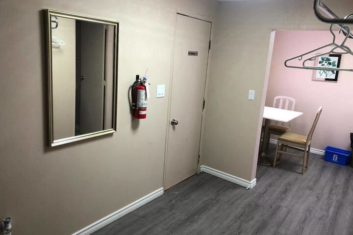 Room 5 of 51