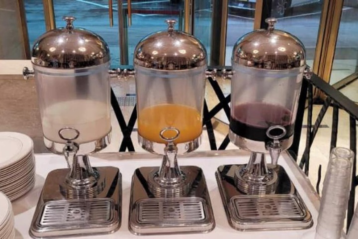 Breakfast buffet