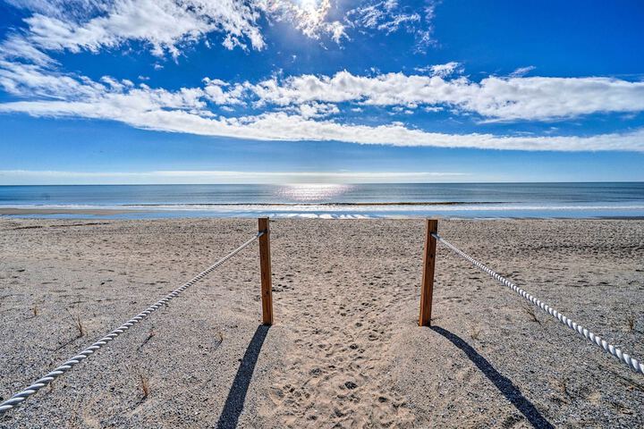 Oak Island Beachfront Condo w / Community Pool