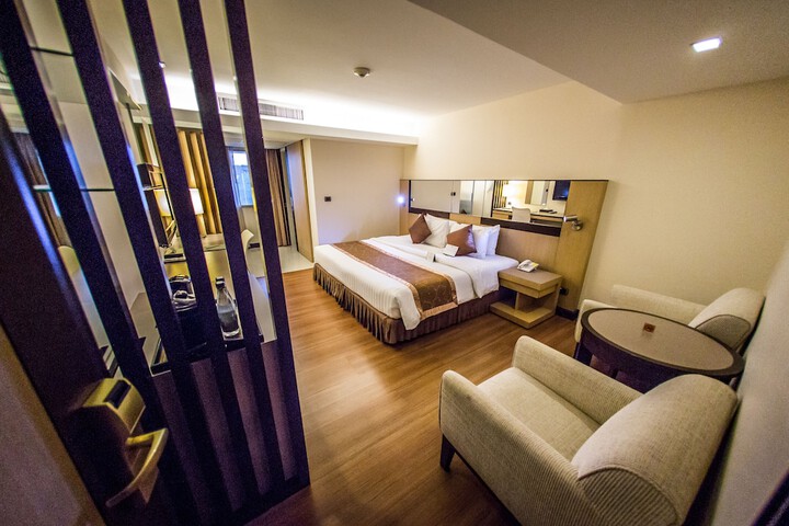 Room 4 of 88