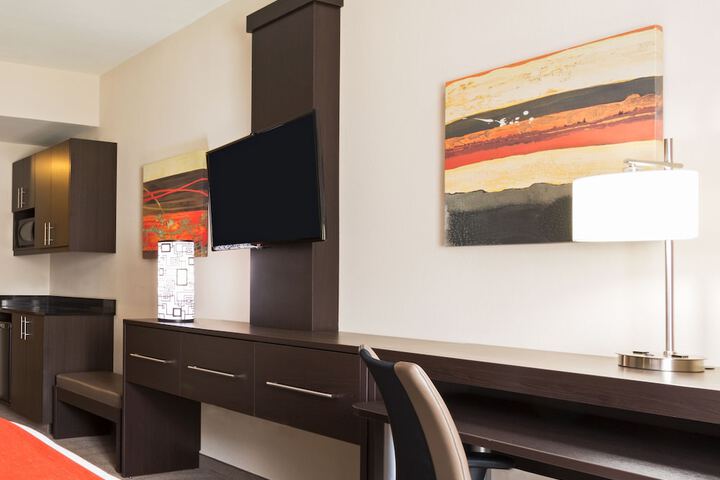 Room 7 of 62