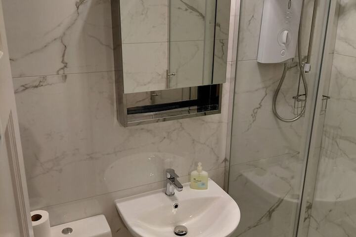 Room 10 of 22