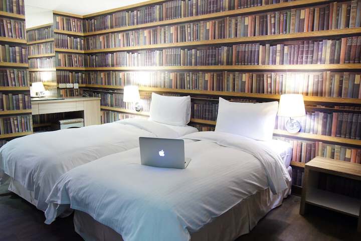 Room 8 of 63
