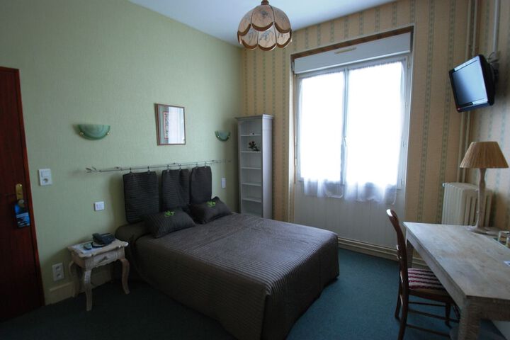 Room 5 of 20
