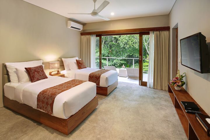 Room 10 of 52