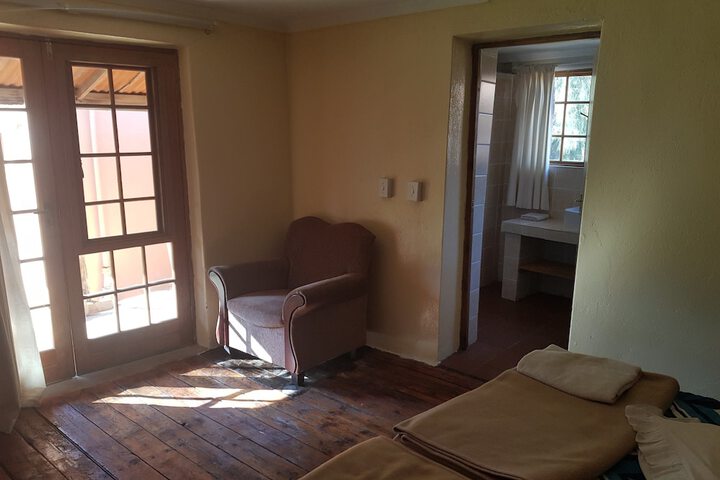 Room 11 of 39