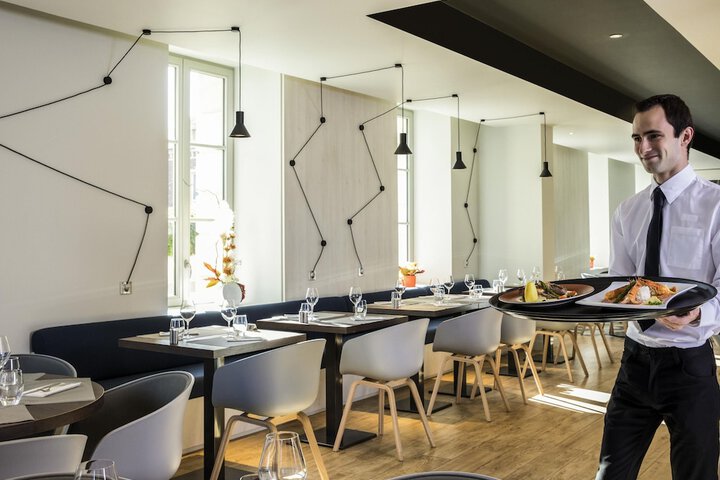 Dining Photos