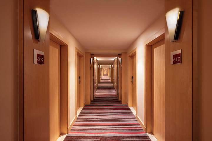 Room 22 of 74