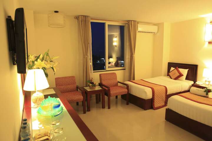 Room 5 of 35
