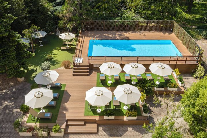 Pool 42 of 70