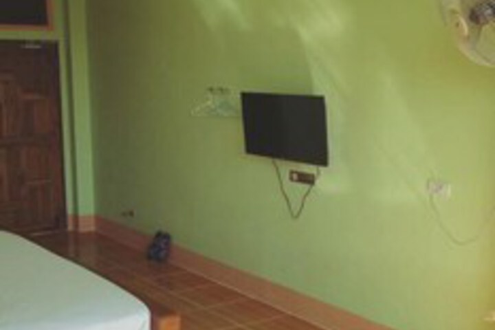 Room 17 of 18