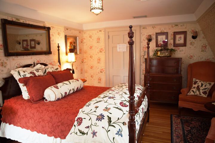 Room 18 of 74