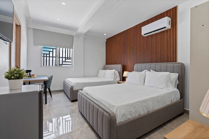Room 28 of 62