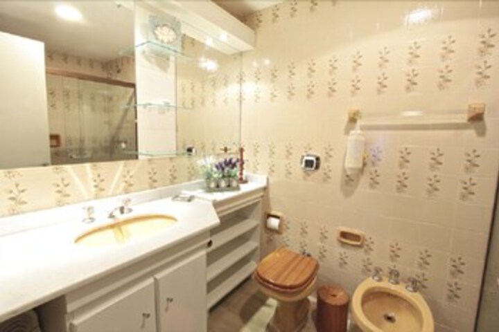 Room 3 of 22