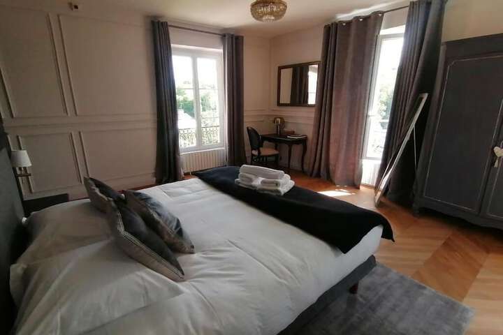 Room 28 of 123