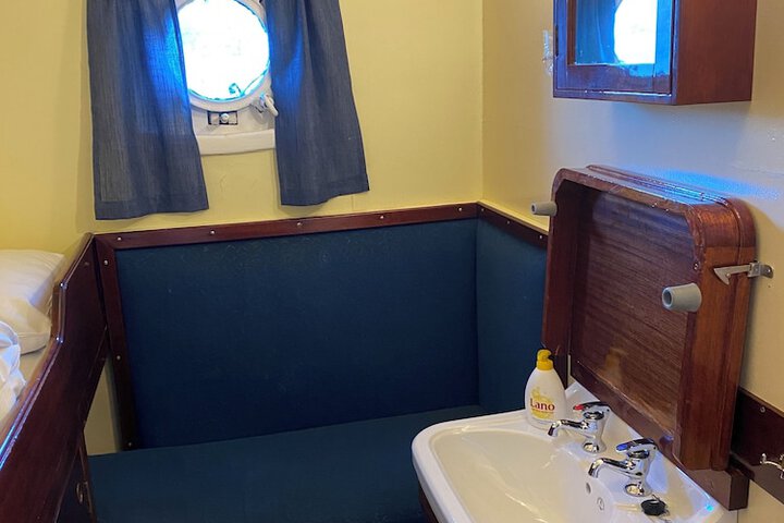 Room 9 of 26