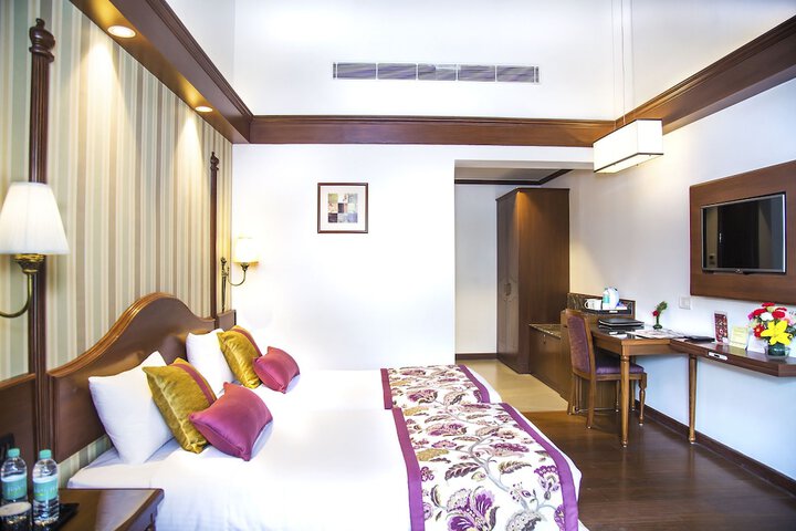Room 11 of 79