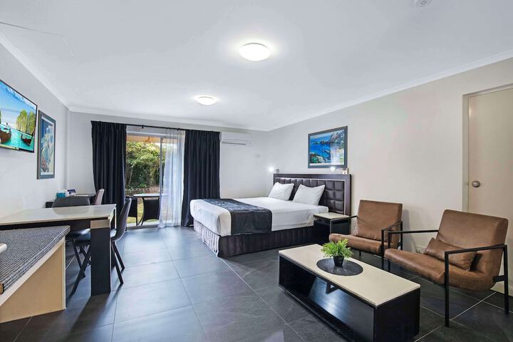 Room 3 of 23