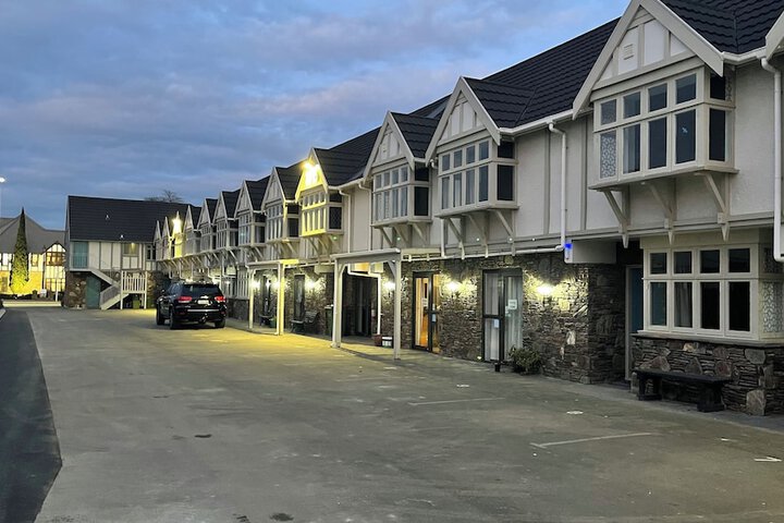 Hotel 80 of 81