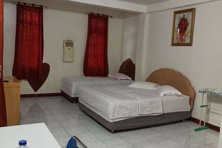 Room 17 of 25