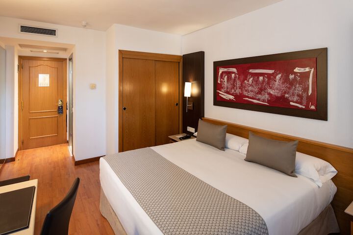 Room 12 of 50