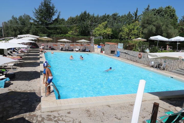 Pool 64 of 134