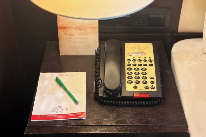 Room 27 of 121