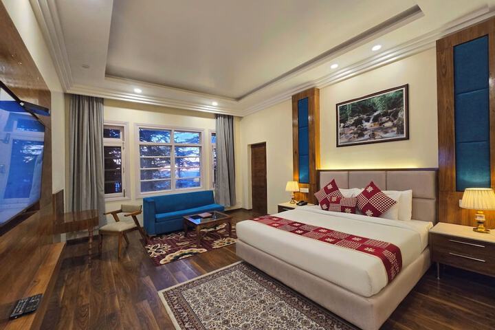 Room 42 of 165