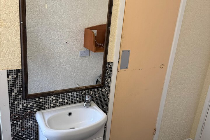 Room 57 of 156