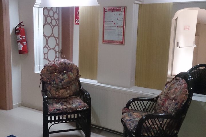 Ballroom/Hall 27 of 35