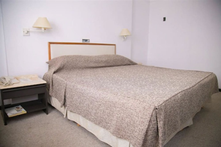 Room 13 of 59
