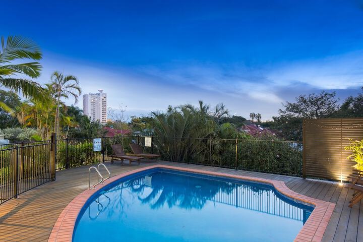 Pool Hotel