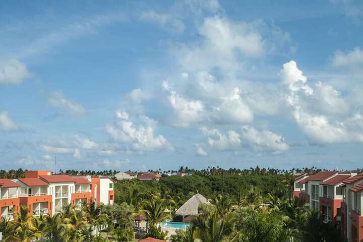 WHE BAVARO