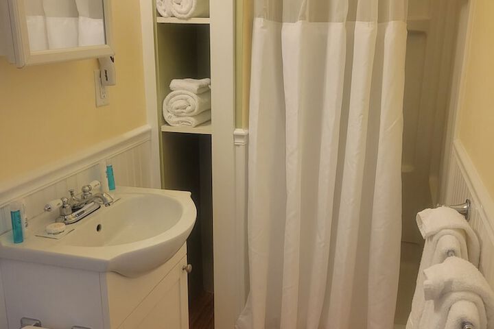 Room 48 of 86