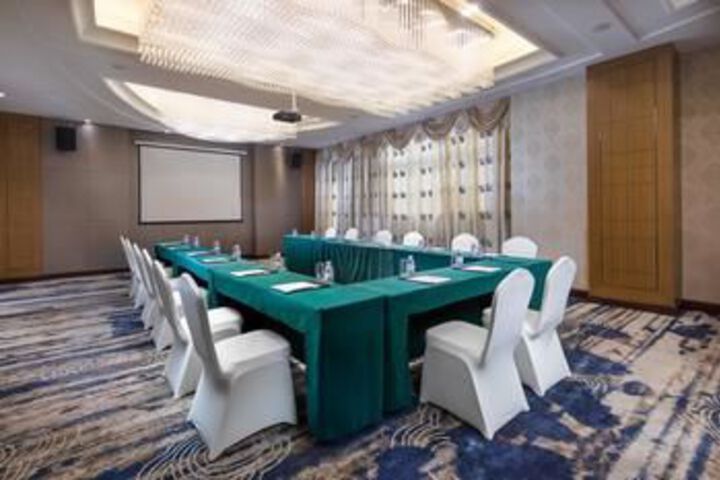 Ballroom/Hall 3 of 61