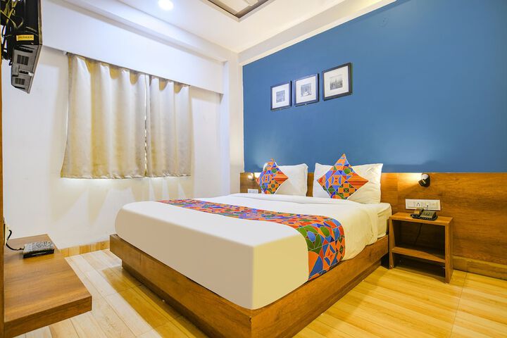 FabHotel Hello Homz