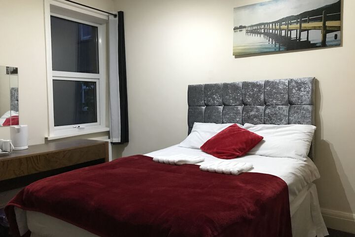 Room 15 of 37