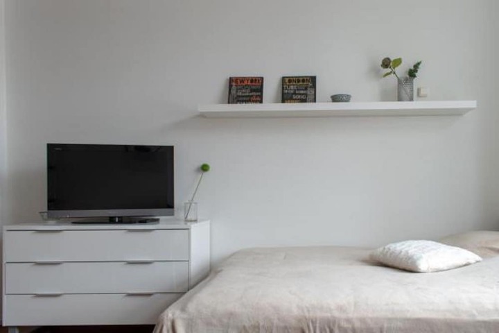 Room 3 of 16