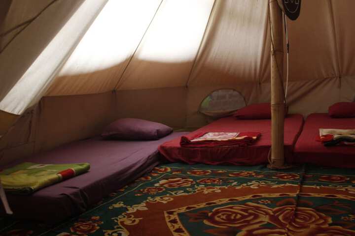 Room 17 of 28